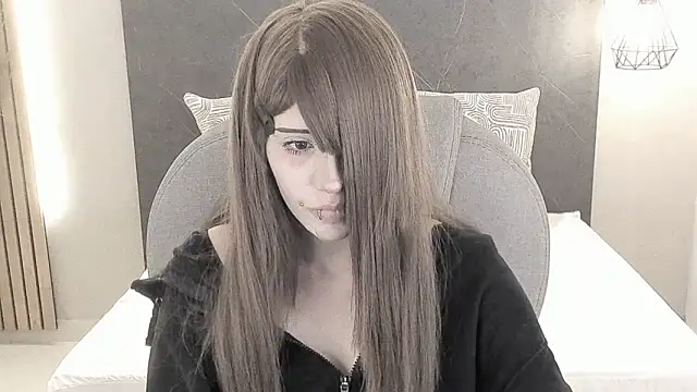 Snapshot of celestica_rose chatting on 05.21.26 celestica rose online show from 05.21.26