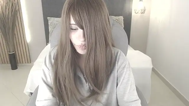 Snapshot of celestica_rose chatting on 06.11.26 celestica rose online show from 06.11.26