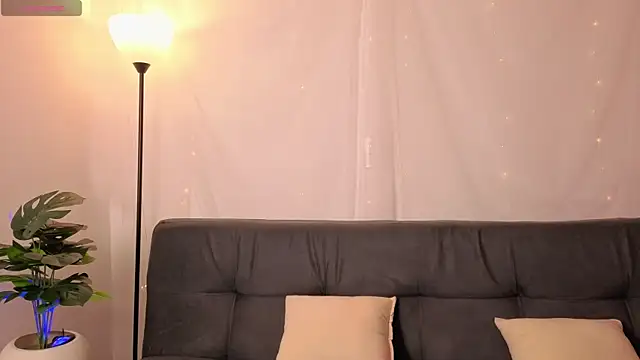 Snapshot of amy_robertz chatting on 05.21.26 amy robertz online show from 05.21.26