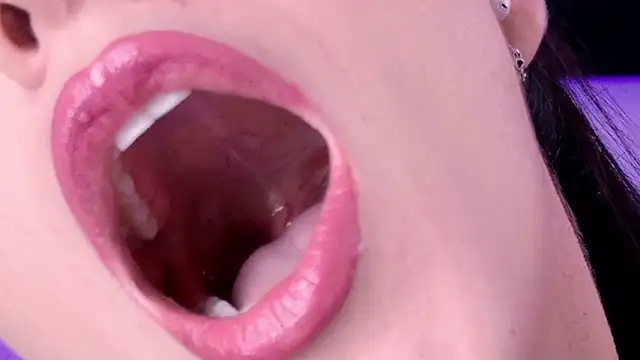 Pamela Rosal online show from 04.03.26