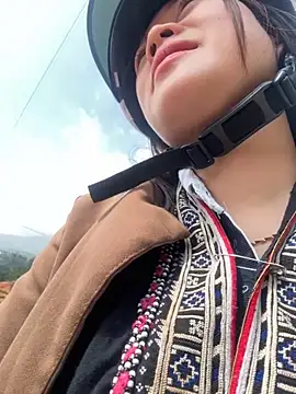 Snapshot of Hellen_111 chatting on 10.12.25 Hellen 111 online show from 10.12.25