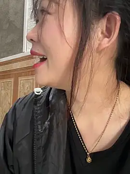 Snapshot of Hellen_111 chatting on 10.14.25 Hellen 111 online show from 10.14.25