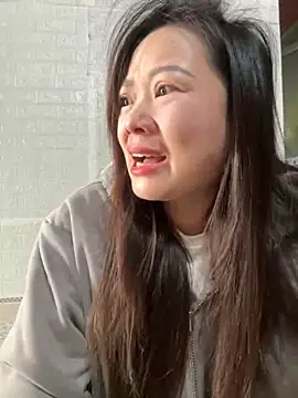 Snapshot of Hellen_111 chatting on 10.31.25 Hellen 111 online show from 10.31.25