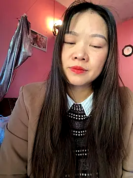 Snapshot of Hellen_111 chatting on 11.23.25 Hellen 111 online show from 11.23.25