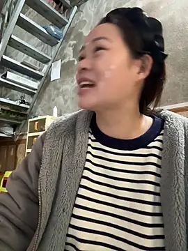 Snapshot of Hellen_111 chatting on 11.25.25 Hellen 111 online show from 11.25.25