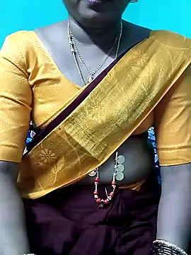 Snapshot of kasmika_kasmika chatting on 01.08.25 kasmika kasmika online show from 01.08.25