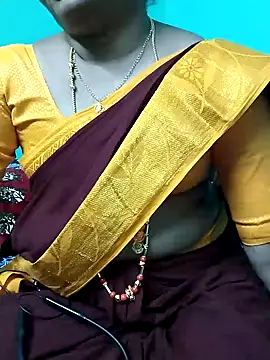 Snapshot of kasmika_kasmika chatting on 01.08.25 kasmika kasmika online show from 01.08.25