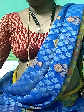 Snapshot of kasmika_kasmika chatting on 01.11.25 kasmika kasmika online show from 01.11.25