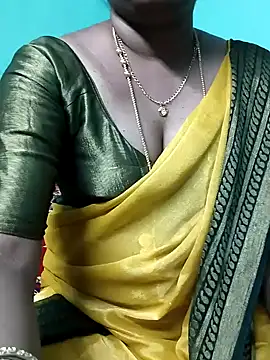 Snapshot of kasmika_kasmika chatting on 02.11.25 kasmika kasmika online show from 02.11.25