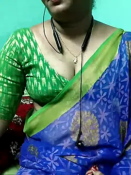 Snapshot of kasmika_kasmika chatting on 02.17.25 kasmika kasmika online show from 02.17.25