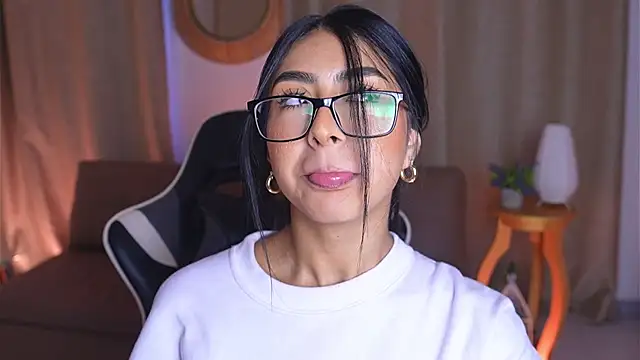 Sara albrecht online show from 01.21.25