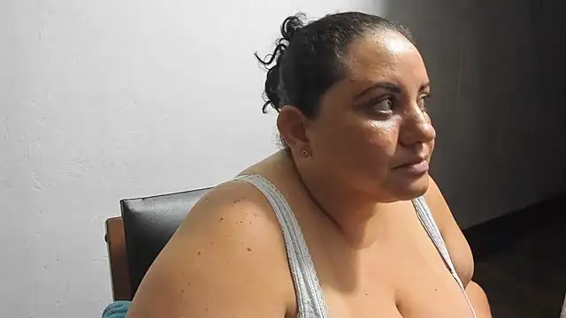 tetasgrandes karol online show from 03.08.26