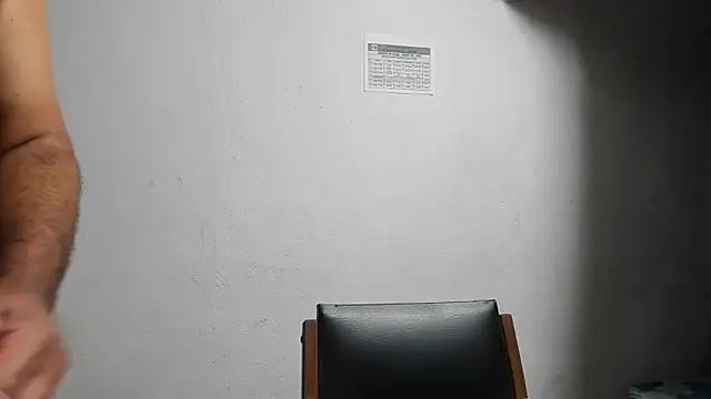 Snapshot of tetasgrandes_karol chatting on 04.30.26 tetasgrandes karol online show from 04.30.26