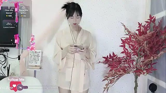 Lisa-s online show from 02.26.25