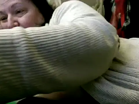 Snapshot of WHITEDAROSE chatting on 12.04.24 WHITEDAROSE online show from 12.04.24