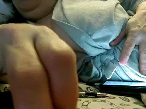 Snapshot of WHITEDAROSE chatting on 03.10.25 WHITEDAROSE online show from 03.10.25