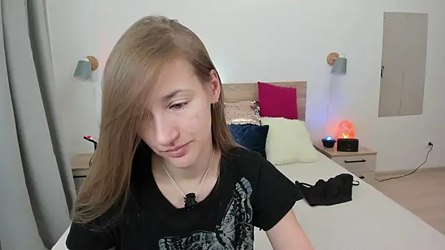 KateRedgar online show from 02.21.26