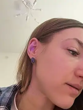 KateRedgar online show from 03.16.26