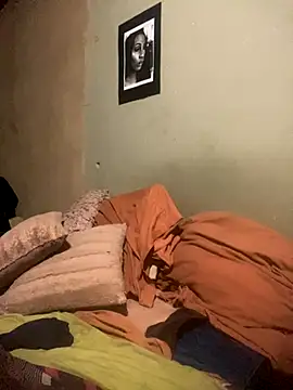 Moorella1 online show from 11.12.25