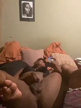 Moorella1 online show from 12.18.25