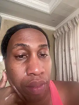 Snapshot of Moorella1 chatting on 02.17.26 Moorella1 online show from 02.17.26