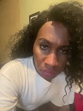 Snapshot of Moorella1 chatting on 02.22.26 Moorella1 online show from 02.22.26