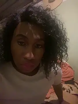 Snapshot of Moorella1 chatting on 02.24.26 Moorella1 online show from 02.24.26