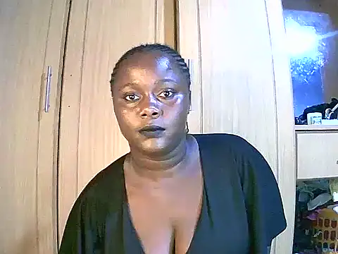 BootyMama22 online show from 12.28.24