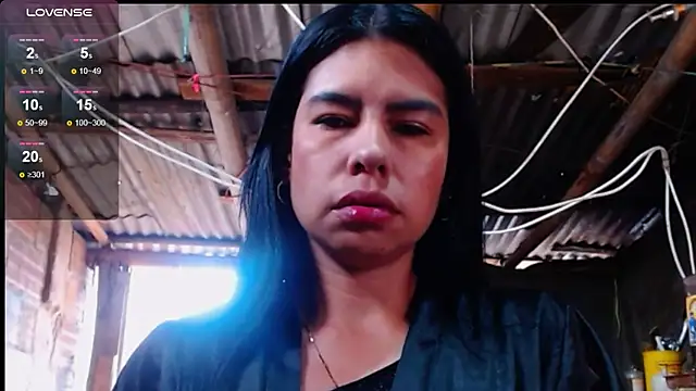 Snapshot of Alanagracia chatting on 10.19.25 Alanagracia online show from 10.19.25