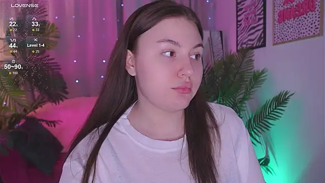 Snapshot of Mia__Peach chatting on 03.19.25 Mia Peach online show from 03.19.25