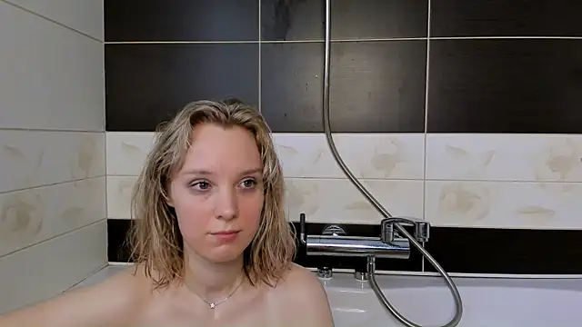 AliciaParkerf online show from 01.25.25