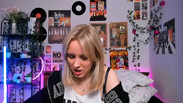 AliciaParkerf online show from 03.07.25