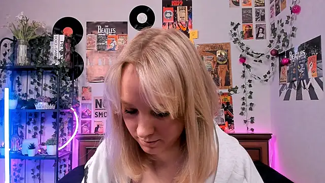 AliciaParkerf online show from 03.10.25