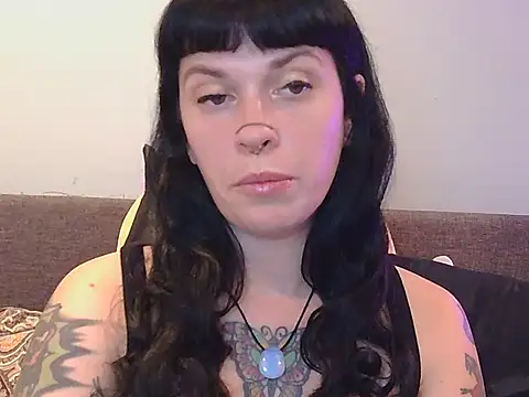 Snapshot of Marcelinegoddess chatting on 11.06.25 Marcelinegoddess online show from 11.06.25