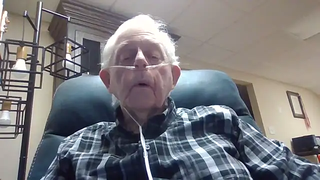 Snapshot of bootlegmanz chatting on 02.08.26 bootlegmanz online show from 02.08.26