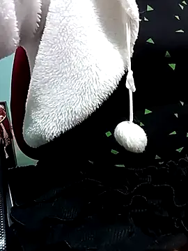 Snapshot of Tuo8702 chatting on 03.17.25 Tuo8702 online show from 03.17.25