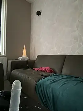 JhonnaFrrr online show from 12.30.24