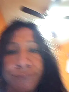 Snapshot of miicheele32 chatting on 11.01.25 miicheele32 online show from 11.01.25