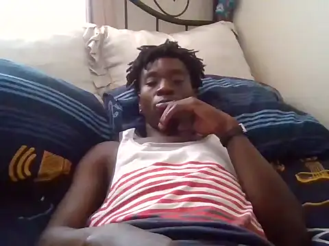 Snapshot of SmallGoodNutts chatting on 02.06.25 SmallGoodNutts online show from 02.06.25