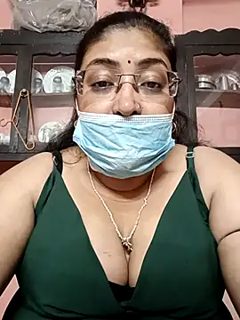 LAVERNIYA  online show from 02.12.25