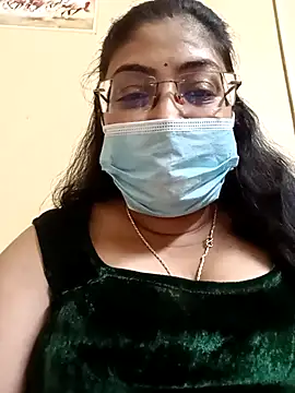 LAVERNIYA  online show from 03.05.25