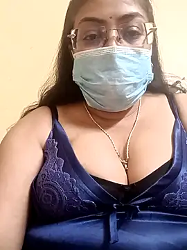 LAVERNIYA  online show from 03.06.25