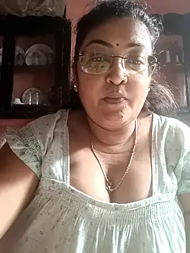 LAVERNIYA  online show from 11.02.25