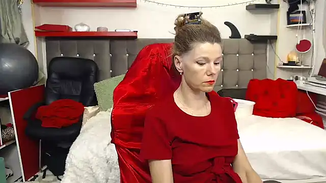 Snapshot of kellyterapy chatting on 09.25.25 kellyterapy online show from 09.25.25