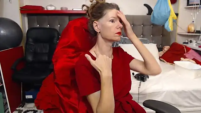 Snapshot of kellyterapy chatting on 09.27.25 kellyterapy online show from 09.27.25