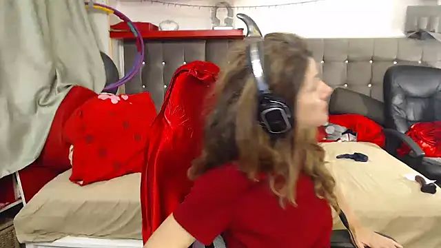 Snapshot of kellyterapy chatting on 11.02.25 kellyterapy online show from 11.02.25