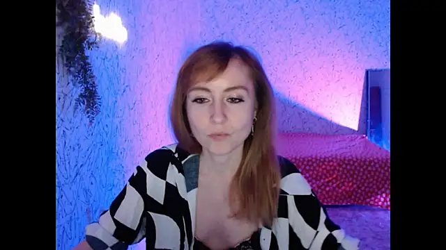 Athena Richards online show from 12.14.24