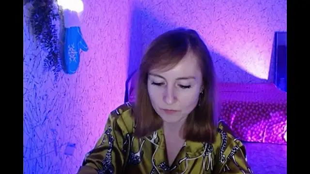 Athena Richards online show from 02.14.25