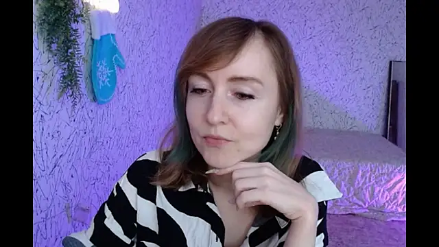 Athena Richards online show from 03.20.25