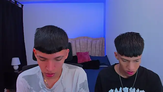 Snapshot of Juan_Nd_Steven chatting on 10.05.25 Juan Nd Steven online show from 10.05.25